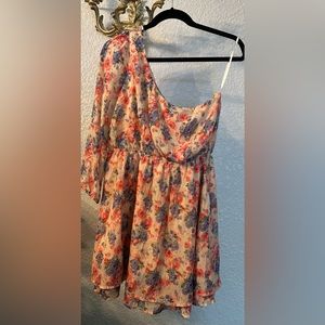 ✨One Shoulder Floral Dress 💐